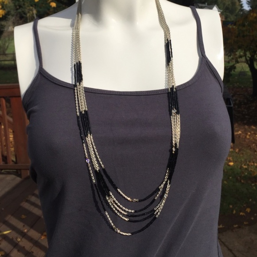 LAUNDRY be Shelli Segal necklace